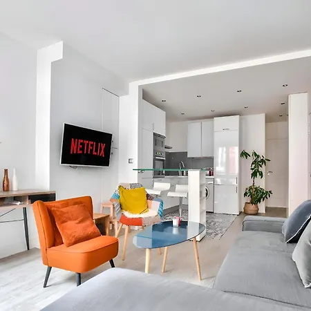 Quartier Tour Eiffel Free Netflix Apartment